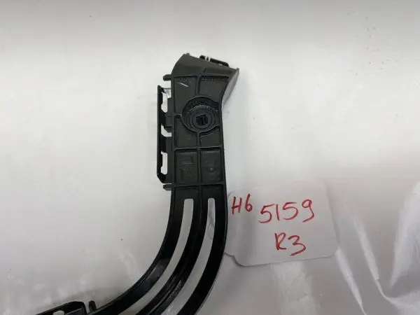 52156-35050 2010-2020 2021 2022 TOYOTA 4RUNNER OEM RR LF BUMPER RETAINER BRACKET - Image 2