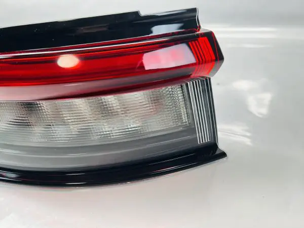 68421122AD  2021 2022 2023 JEEP GRAND CHEROKEE  LED REAR LEFT OEM TAIL LIGHT - Image 2