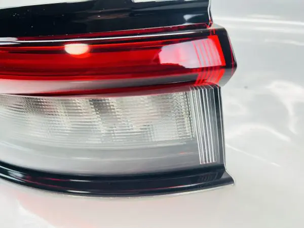 68421122AD  2021 2022 2023 JEEP GRAND CHEROKEE  LED REAR LEFT OEM TAIL LIGHT - Image 3