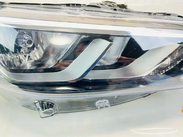 2020 2021 2022 NISSAN SENTRA HALOGEN FRONT RIGHT OEM HEADLIGHT 260106LB0A - Image 4
