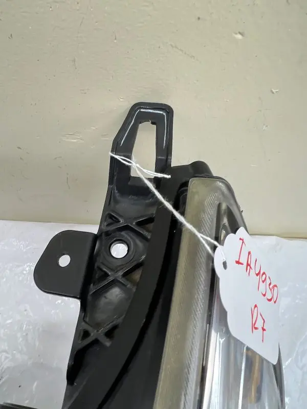 2010 2011 2012 2013 2014 2015 2016 CADILLAC SRX HALOGEN FRONT LEFT OEM HEADLIGHT - Image 13