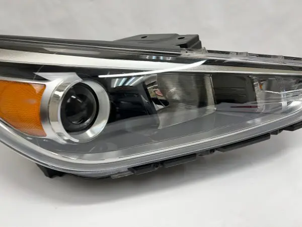 2018 2019 2020 HYUNDAI ELANTRA GT FRONT RIGHT OEM HEADLIGHT 92102-G30 - Image 6