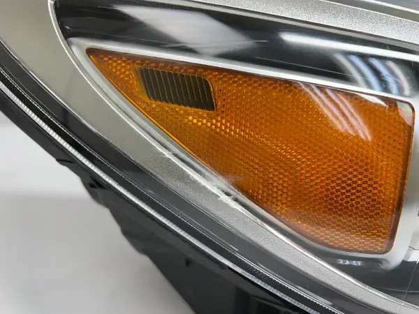 2018 2019 2020 HYUNDAI ELANTRA GT FRONT RIGHT OEM HEADLIGHT 92102-G30 - Image 9