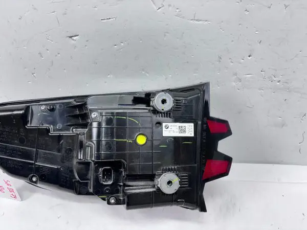 5A11EC6  2023 2024 BMW X5  LED REAR RIGHT OEM TAIL LIGHT - Image 18