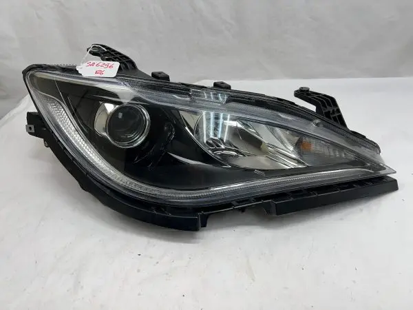2017 2018 2019 2020 chrysler pacifica halogen led front right oem headlight