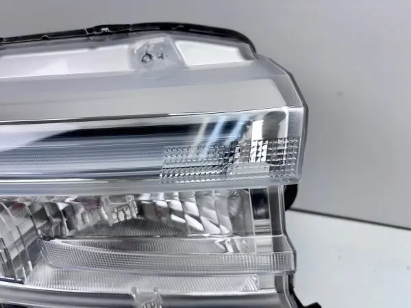 NZ6B13E014BH  2022 2023 2024 FORD MAVERICK LED FRONT RIGHT OEM HEADLIGHT - Image 6
