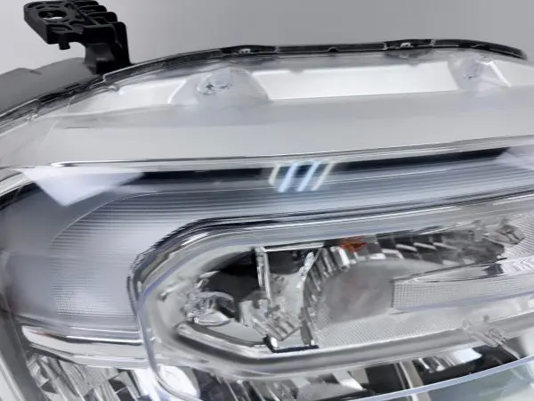 NZ6B13E014BH  2022 2023 2024 FORD MAVERICK LED FRONT RIGHT OEM HEADLIGHT - Image 8