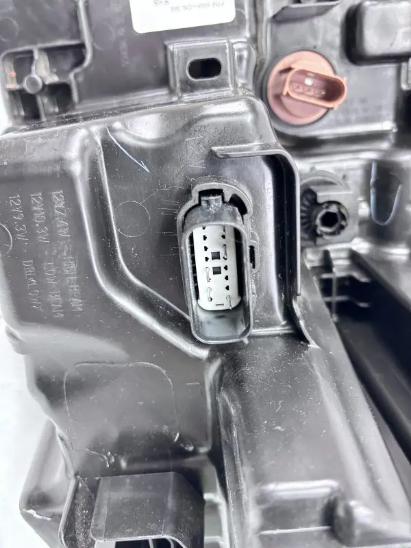 NZ6B13E014BH  2022 2023 2024 FORD MAVERICK LED FRONT RIGHT OEM HEADLIGHT - Image 20