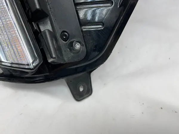 84849606  2021 2022 2023 cadillac xt5 led front right oem headlight complete - Image 3