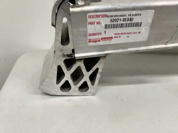 2014-2016 2017 2018 2019 TOYOTA HIGHLANDER FRONT OEM REINFORCEMENT 520210e040 - Image 3