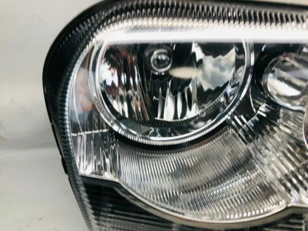 NICE 04805756AG  2005 2006 2007 CHRYSLER 300 FRONT RIGHT OEM HEADLIGHT COMPLETE - Image 5
