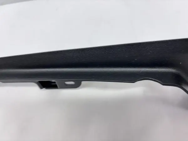 LR131925 2020-2023 LAND ROVER DEFENDER RIGHT PANEL PILLAR TRIM - Image 4