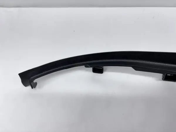 LR131925 2020-2023 LAND ROVER DEFENDER RIGHT PANEL PILLAR TRIM - Image 6
