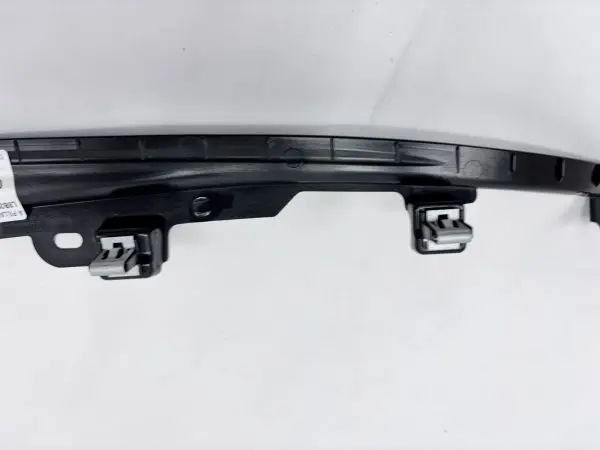 LR131925 2020-2023 LAND ROVER DEFENDER RIGHT PANEL PILLAR TRIM - Image 10