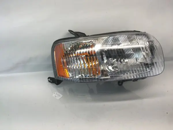 🎈NICE🎈  2001 2002 20003 20004 FORD ESCAPE FRONT RIGHT HEADLIGHT HALAOGEN