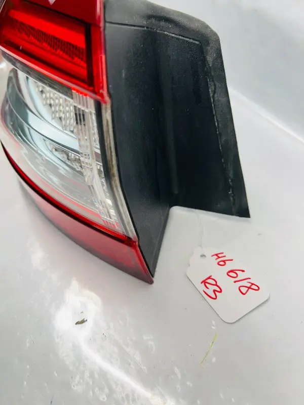 2013 2014 2015 2016 FORD FUSION LED REAR LEFT OUTER OEM TAIL LIGHT - Image 4