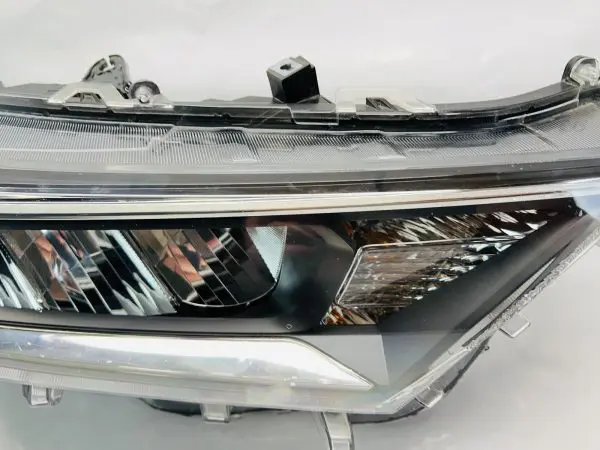 🎈🎈 ALL TABS 2019 2020 2021 TOYOTA RAV4 LED FRONT RIGHT OEM HEADLIGHT - Image 4
