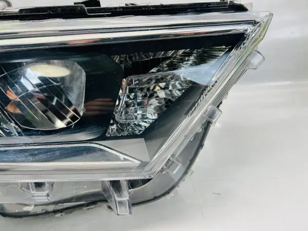 2019 2020 2021 TOYOTA RAV4 LED FRONT RIGHT OEM HEADLIGHT - Image 4