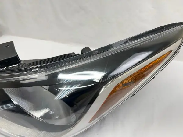 92101-j0xxx  2018 2019 2020 2021 2022 hyundai accent front left oem headlight - Image 8