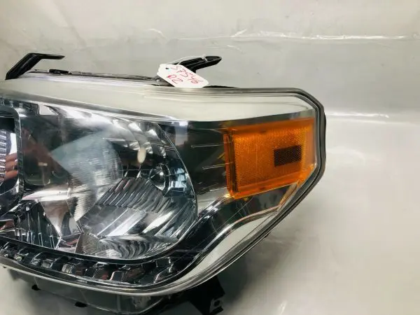 ⭐️ ALL TABS 2014 2015 2016 2017 TOYOTA TUNDRA HALOGEN FRONT LEFT OEM HEADLIGHT - Image 2