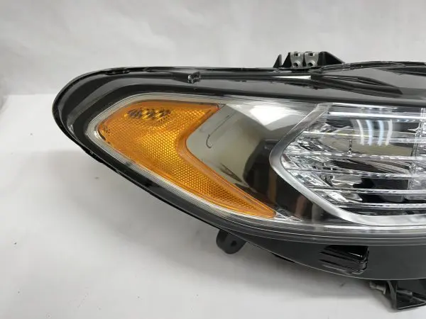🎈NICE 🎈 2013 2014 2015 2016 FORD FUSION HALOGEN FRONT RIGHT HEADLIGHT - Image 8