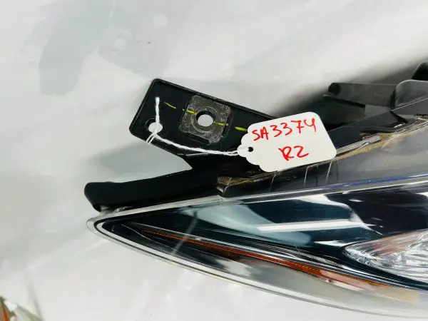 2014 2015 2016 MAZDA 3 HALOGEN FRONT RIGHT OEM HEADLIGHT BPW951030A BJT151030 - Image 10