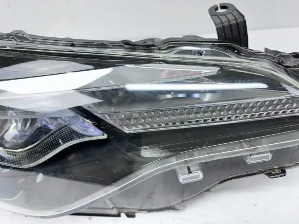 OEM 2017 2018 2019 TOYOTA COROLLA LED FRONT RIGHT HEADLIGHT - Image 8