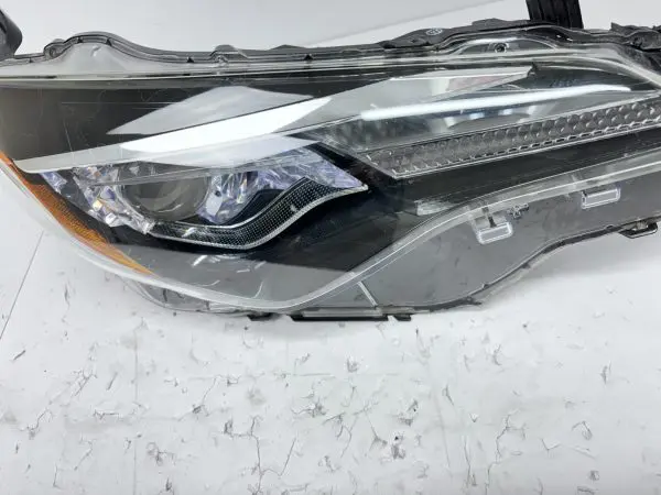 OEM 2017 2018 2019 TOYOTA COROLLA LED FRONT RIGHT HEADLIGHT - Image 17