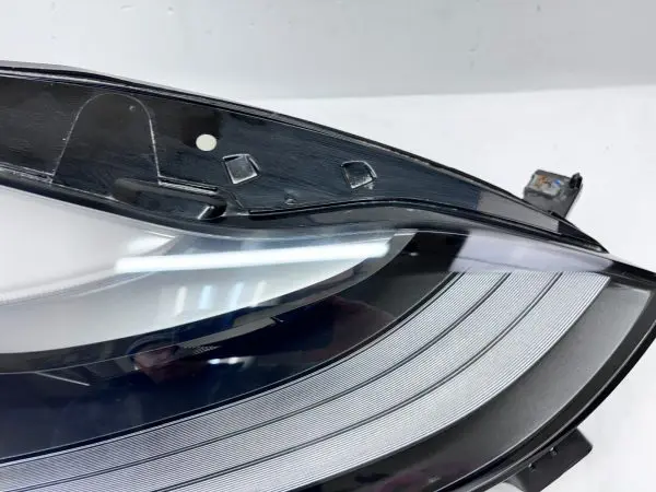 1514953-00-C 2021 2022 2023 TESLA MODEL 3 Y LED MATRIX FRONT RIGHT OEM HEADLIGHT - Image 4