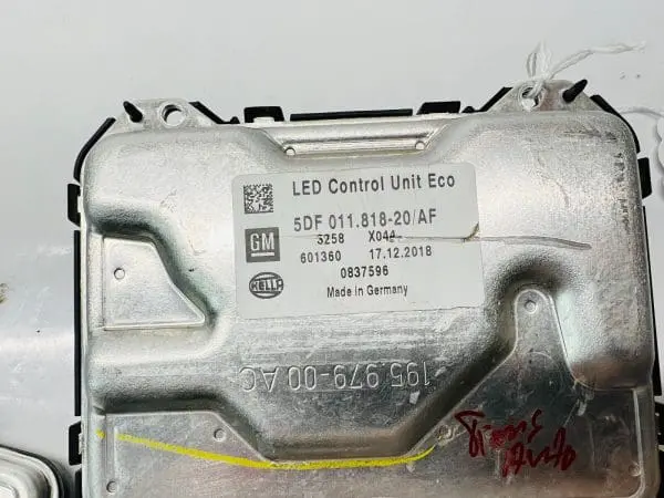 2017-2020 CADILLAC XT5 LED BALLAST CONTROL UNIT 84309959 5DF01181820 5Df01220521 - Image 3