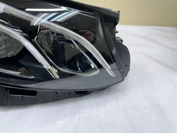 NICE 2017 2018 2019 2020 MERCEDES E CLASS LED E300 E350 E550 RIGHT OEM HEADLIGHT - Image 3