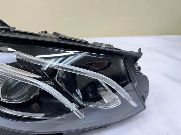 NICE 2017 2018 2019 2020 MERCEDES E CLASS LED E300 E350 E550 RIGHT OEM HEADLIGHT - Image 4