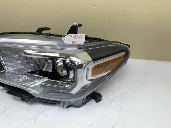 2016 2017 2018 2019 2020 2021 2022 TOYOTA TACOMA HALOGEN LED LEFT OEM HEADLIGHT - Image 3