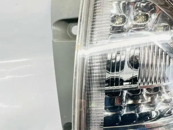 2011 2012 2013 2014 TOYOTA SIENNA SPORT LED REAR RIGHT OUTER TAIL LIGHT - Image 9