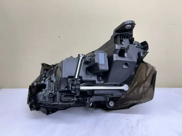 NICE 2017 2018 2019 2020 MERCEDES E CLASS LED E300 E350 E550 RIGHT OEM HEADLIGHT - Image 20
