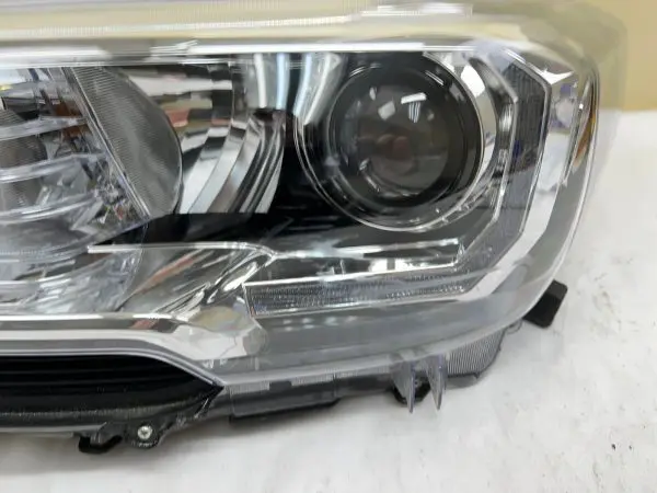 2016 2017 2018 2019 2020 2021 2022 TOYOTA TACOMA HALOGEN LED LEFT OEM HEADLIGHT - Image 13