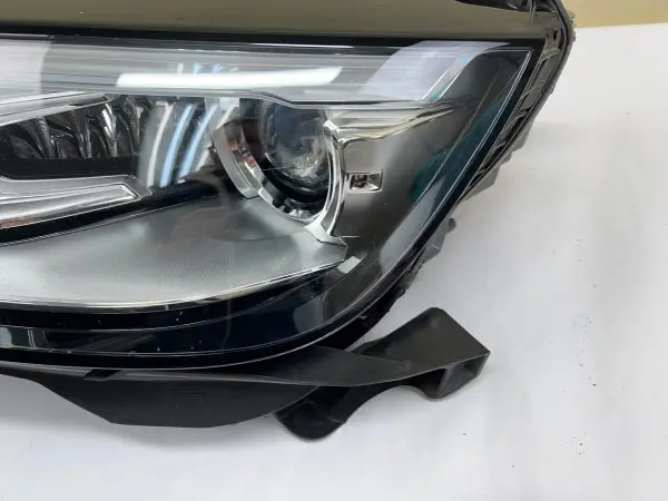 COMPLETE 2018 2019 2020 AUDI Q5 XENON HID FRONT LEFT OEM HEADLIGHT 80A941005B - Image 4