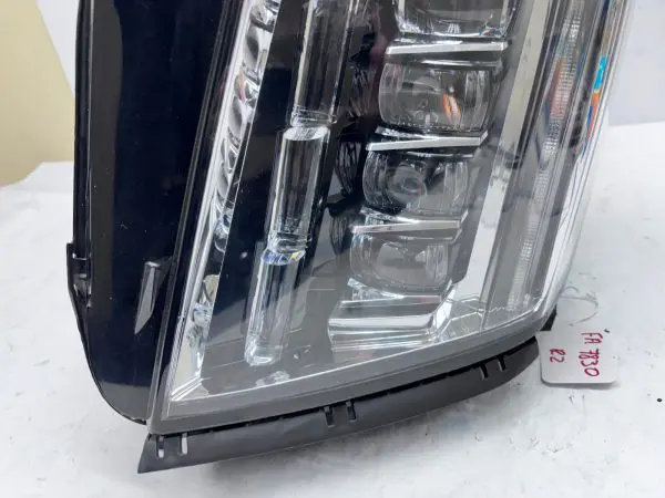 2015 2016 2017 2018 2019 2020 CADILLAC ESCALADE LED LEFT OEM HEADLIGHT 84216044 - Image 3