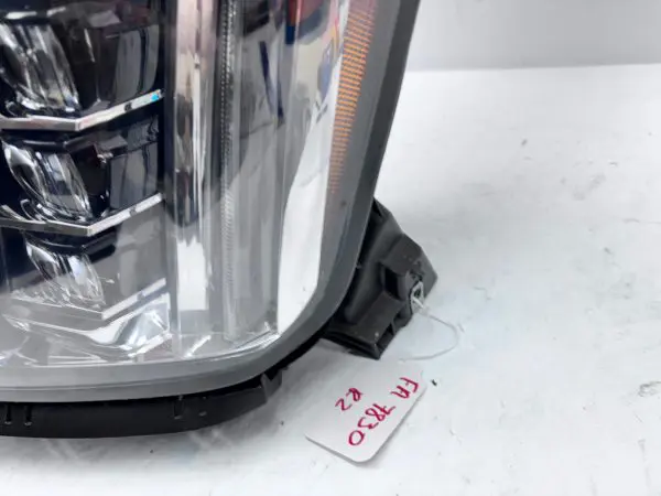 2015 2016 2017 2018 2019 2020 CADILLAC ESCALADE LED LEFT OEM HEADLIGHT 84216044 - Image 10