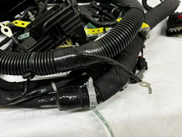 2021 2022 2023 CHEVY SILVERADO 2500 3500 WIRE HARNESS 84972853 - Image 4