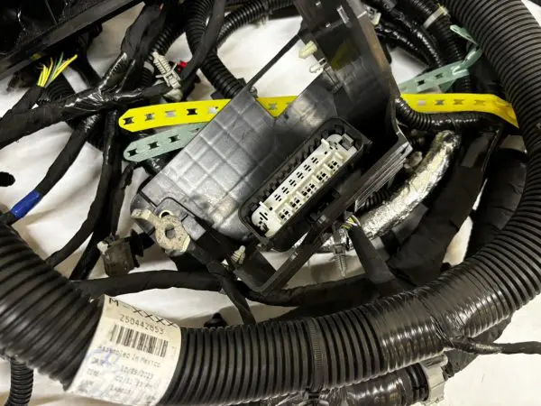 2021 2022 2023 CHEVY SILVERADO 2500 3500 WIRE HARNESS 84972853 - Image 5