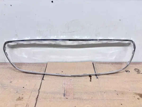 2138850200 For 2017-2020 Mercedes E CLASS E300 E450 FRONT GRILLE CHROME TRIM