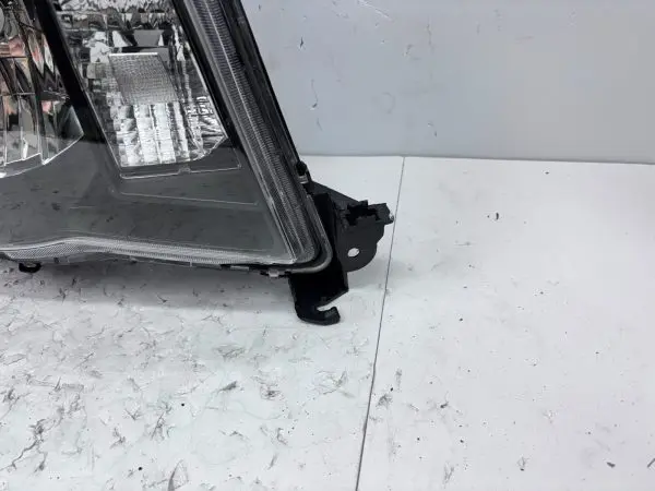 for 2005 2006 2007 2008 2009 2010 2011 toyota tacoma halogen right headlight - Image 4