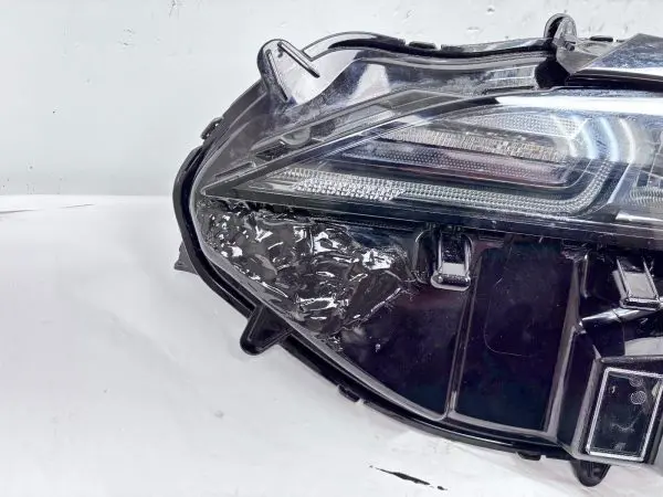 2021 2022 2023 2024 toyota sienna led front left oem headlight damaged - Image 16