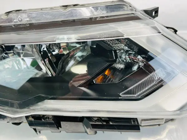 2017 2018 2019 2020 NISSAN ROGUE HALOGEN LED FRONT RIGHT OEM HEADLIGHT - Image 5