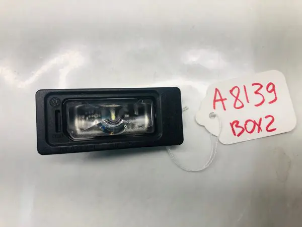 5NA943021, VW ATLAS PASSAT JETTA TIGUAN GOLF REAR LED LICENSE PLATE LIGHT OEM
