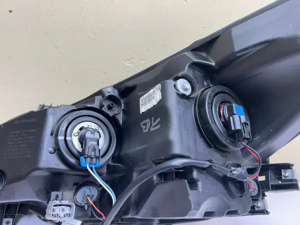 2018 2019 SUBARU LEGACY OUTBACK HALOGEN LED FRONT RIGHT OEM HEADLIGHT - Image 16