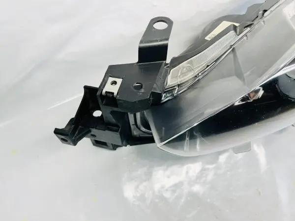 ALL TABS. 2017 2018 MAZDA 3 HALOGEN FRONT LEFT OEM HEADLIGHT GENUINE B63B-51040 - Image 7