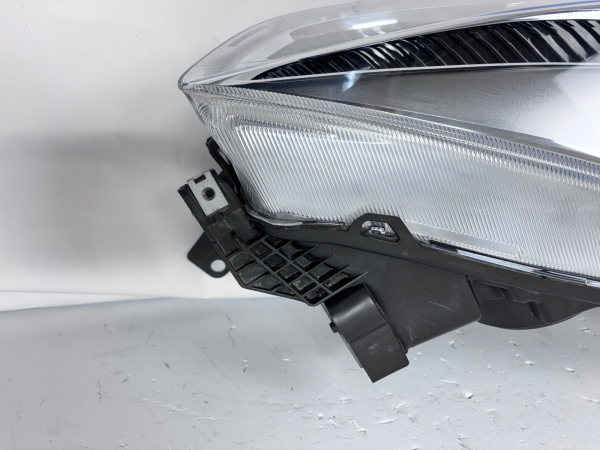 2017 2018 2019 FORD ESCAPE HALOGEN LED FRONT RIGHT OEM HEADLIGHT GJ5413W029BH - Image 15