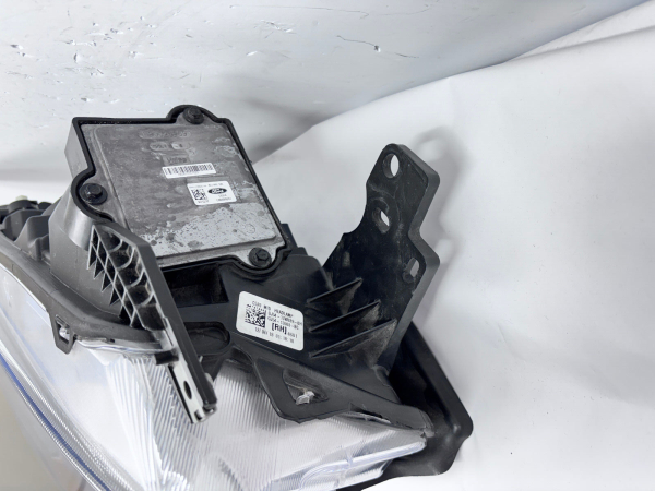 2017 2018 2019 FORD ESCAPE HALOGEN LED FRONT RIGHT OEM HEADLIGHT GJ5413W029BH - Image 17